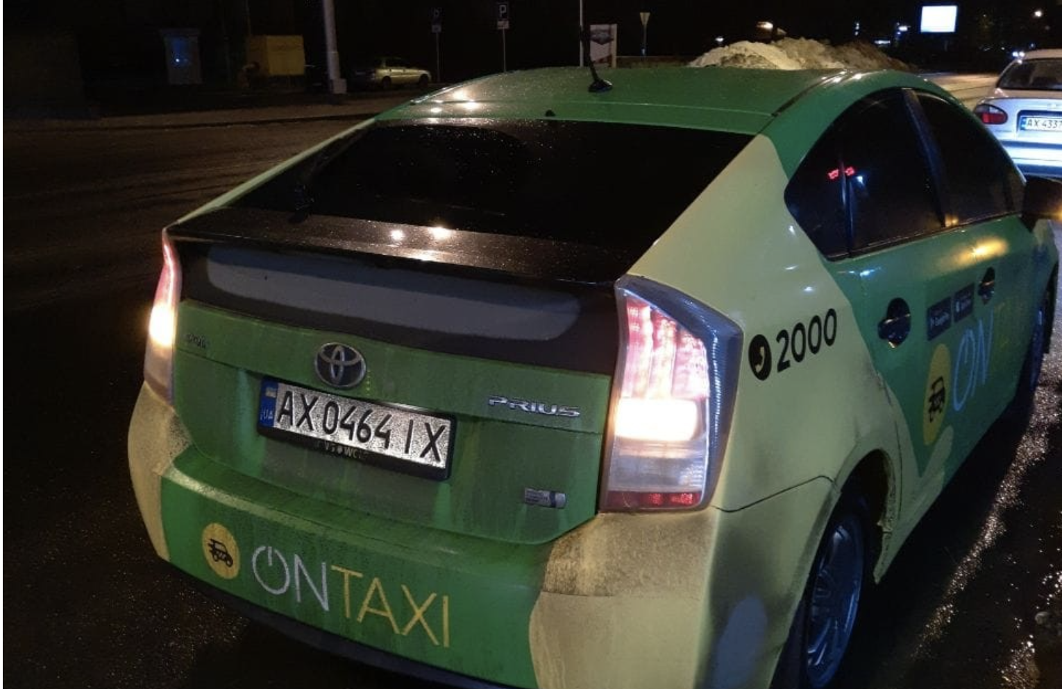 “Я жіву в свободной странє!” Таксист OnTaxi у Харкові ПРИНЦИПОВО відмовився спілкуватися українською