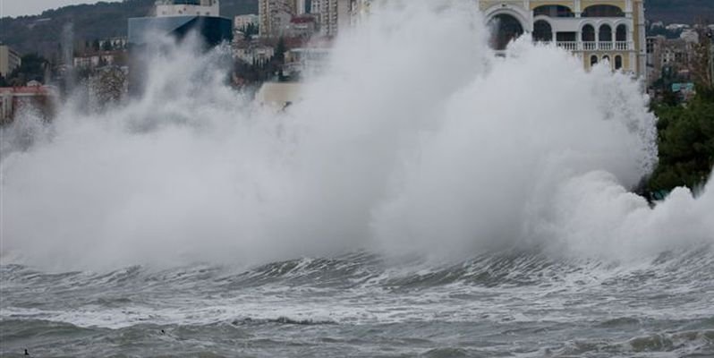 Відео.”На морі був Сильний шторм. І літній чоловік не допоміг…”У Запорізькій області Лихо,сталася жахлива трагедія – дівчина загuнула під час відпочинку…