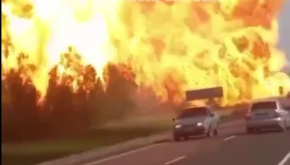 В мережі оприлюднили відео потужного вибуху в російському Кузоватово