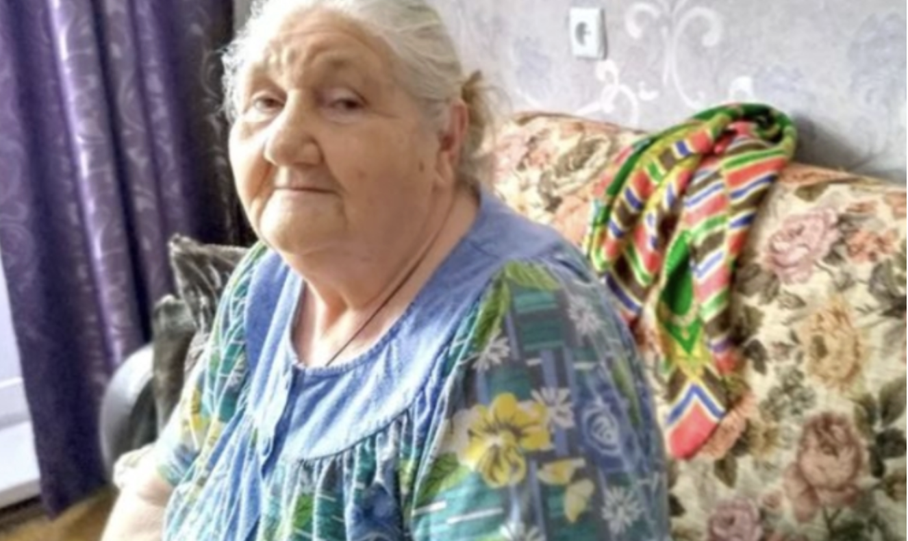 Після слів бабусі, Сашко та його дружина місце собі не знаходили. Такої правди про рідну матір Сашко точно не чекав…