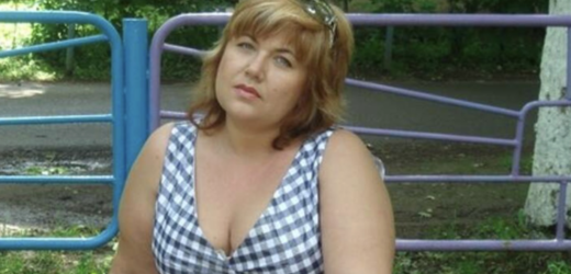 Ірина сиділа на кухні та гірко плакала. Її страждання перервав дзвінок телефону. – Ви правда з Михайлом розлучаєтеся? – пролунав голос сестри Катерини, яка навіть не привіталася.