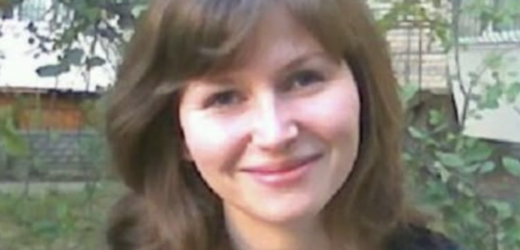 Петро повідомив, що у суботу приїдуть свати. Галина разом з мамою та сестрою готувалися до цього дня з великим старанням…