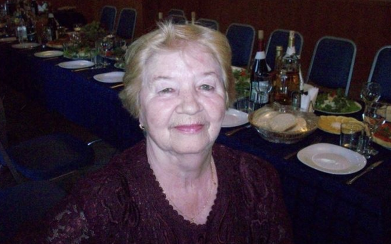 Ми з чоловіком готувалися до ювілею свекрухи, але та заявила, що свято скасовується. Незабаром ми дізналися, що свято відбулося, тільки без нас. а причина такої поведінки ще більше приголомшила нас…