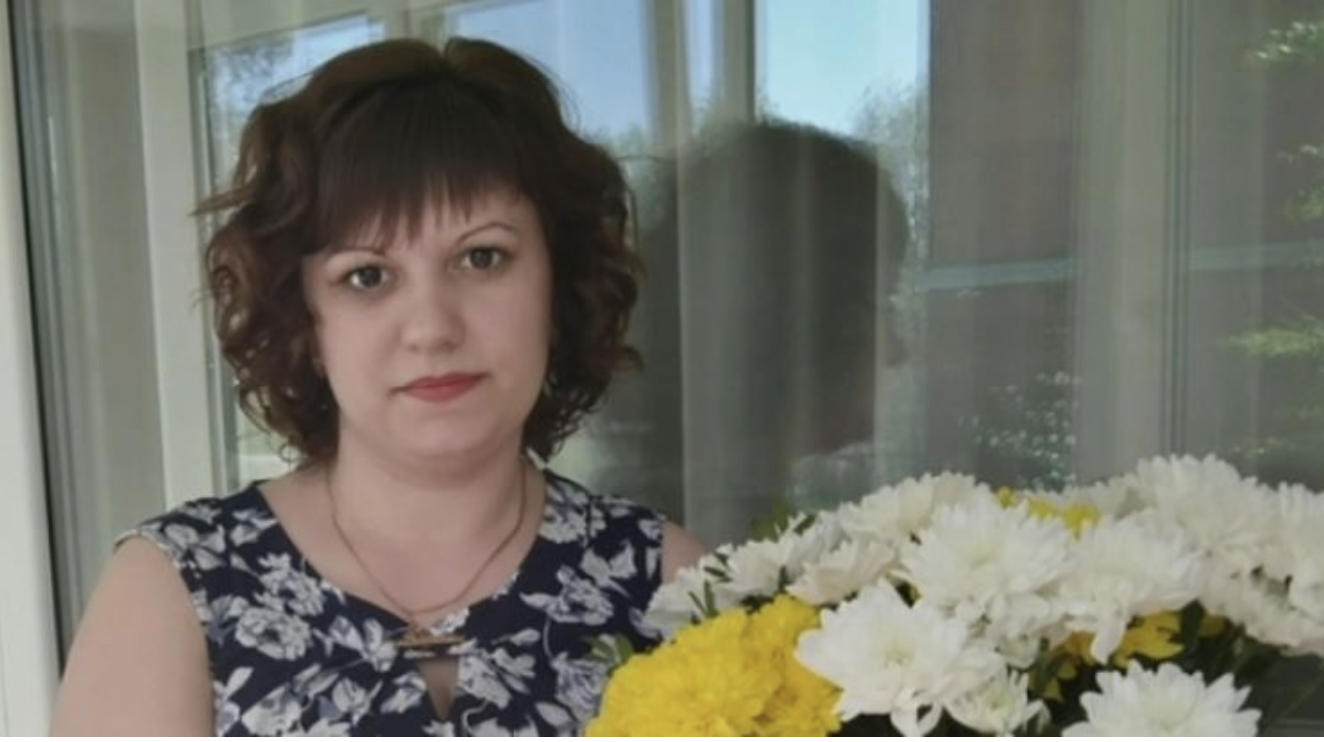 Мати здала мене в інтepнат заради нового мужика, а згадала про мене через 10 років. Не повірите що зараз вимагає вона від мене.