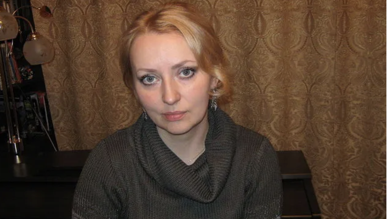 Чоловік одного разу повернувся з роботи і сказав, що мені потрібно оформити частину мого будинку на нього. Рідні не радять мені це робити, я теж не маю наміру так робити. Є одна важлива причина…