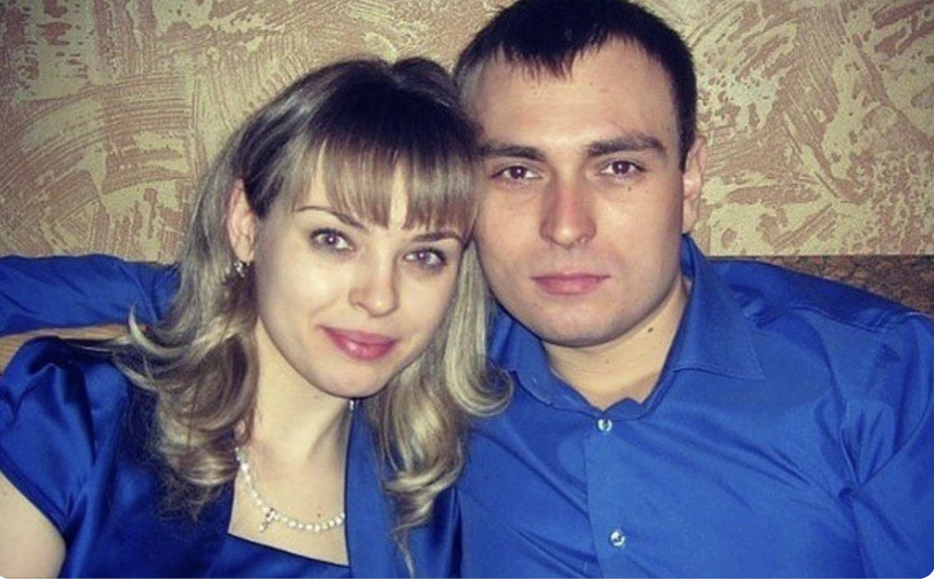 Коли чоловік поkинув Іру, то вона звернулася до подруги щоб вилити душу. Але телефон подруги був на столі, коли Іра помітила на ньому повідомлення від її чоловіка…