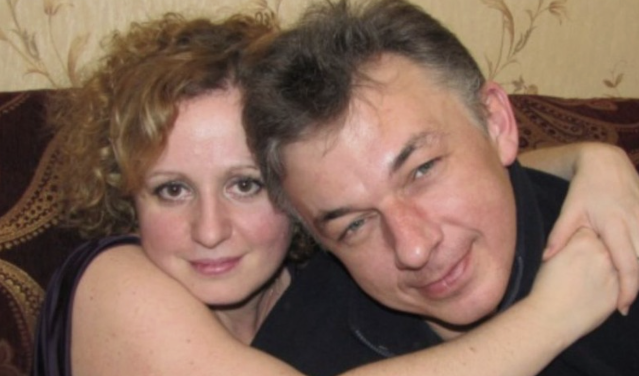 Ми з чоловіком збирали гроші для дітей, але ніхто з них не знав про це. А коли чоловік захво рів, а я зовсім вирішила не розповідати дітям про гроші…