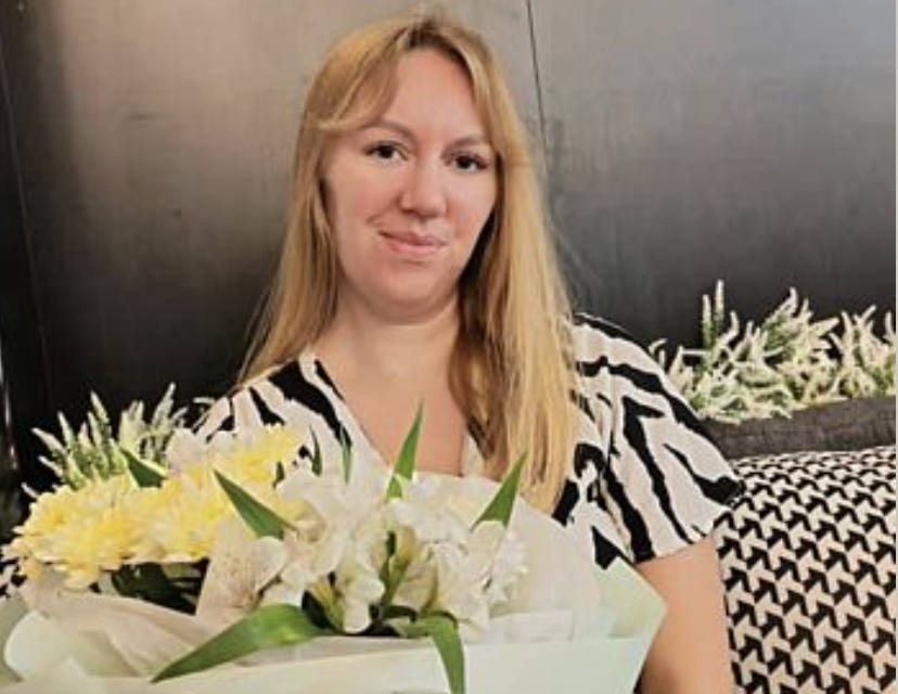 На дні народження моєї доньки всі почали роздавати свої подарунки. Коли моя сестра…..