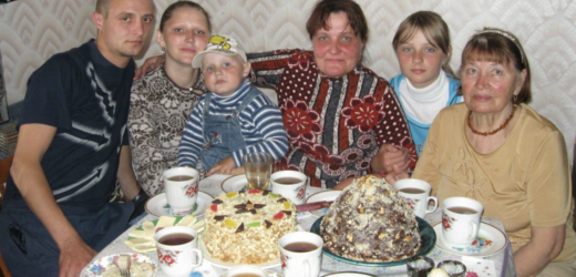 Олег завжди, коли приїжджав у гості до родичів, з собою привозив важкі сумки з продуктами. Одного разу він вирішив нічого не купувати. Такої реакції від них він точно не очікував…