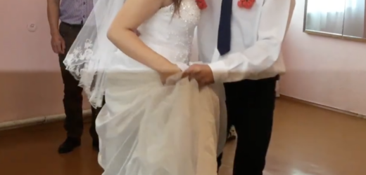 Після того, як батьки відмовились допомагати молодому подружжю з купівлею житла, Дарина навіть припустила, що вони з чоловіком не дозволять батькам спілкуватися з онуком