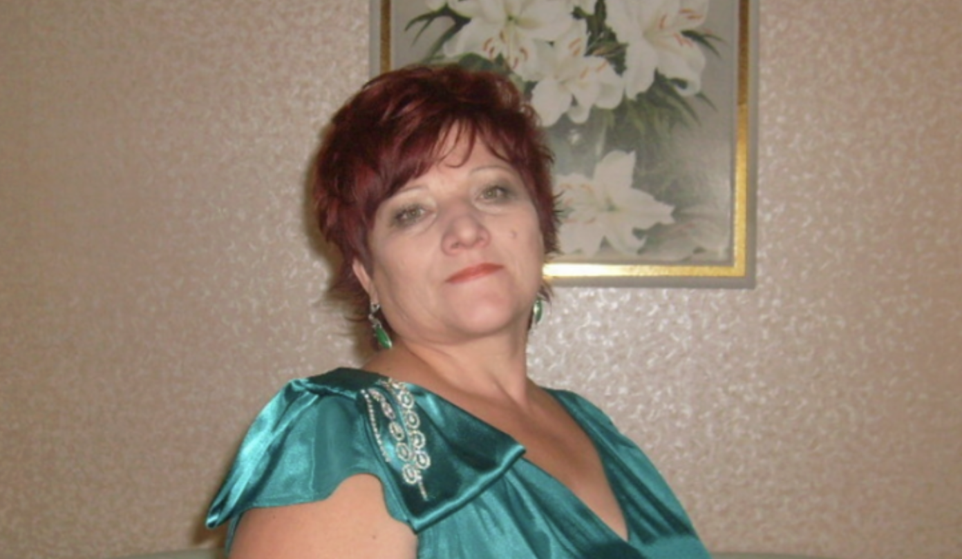 Коли чоловік не зустрів Інну на вокзалі, серце підказало їй недобре. А увійшовши до спальні вона знайшла там чужу пудру та помаду…