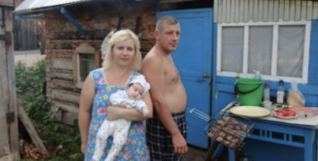 Стас кинув дружину з маленьким сином напризволяще. І лише коли син уже був дорослим чоловіком, батько згадав про них із мамою…