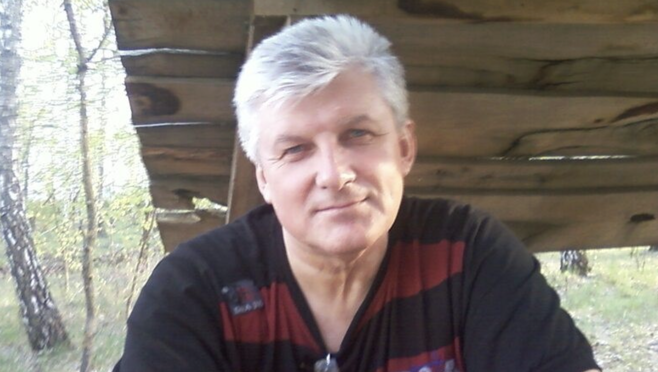 На пенсії я нарешті знайшов своє щастя, щиро закохався. Хоча все життя моя дружина казала мені, що нічого не вартий. Все добре, але діти тепер не хочуть зі мною спілкуватися і навіть онуків до мене не пускають.