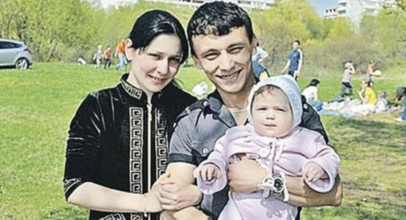 Валя Ісаєва народила дитину в 11 років Дочці вже 14 років… Як живуть вони сьогодні…