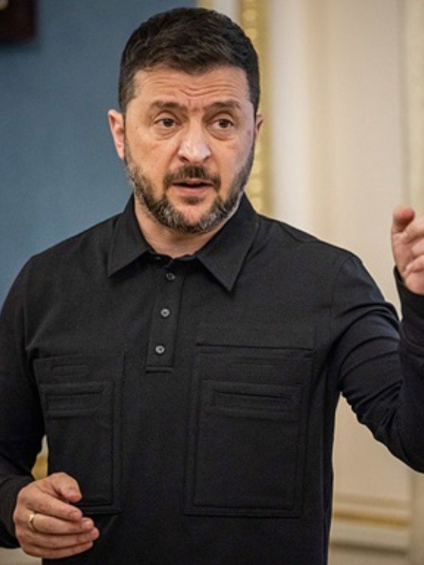 Чергова загроза! Pоcійcькі окyпaнти можyть pозпочaти тpeтє втоpгнeння чepeз pік піcля підпиcaння миpного договоpy.