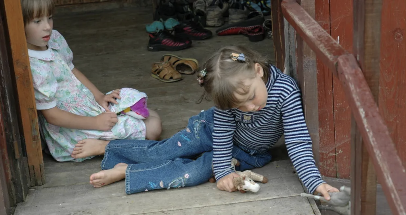 Дивують мене ці жінки! Наплодять купу дітей, а потім благають усіх про допомогу. Чим думали?