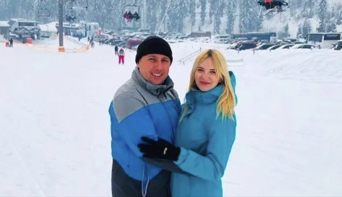 Сестра чоловіка знову приперлася на Новий рік з порожніми руками і багажем претензій.  Ні подарунків, ні навіть продуктів – лише кава і рушники. Але коли її діти почали вимагати подарунки – то терпець увірвався. Тому вирішила Аллу добряче провчити, бо дістало на наших спинах їздити! Теж мені, королева!