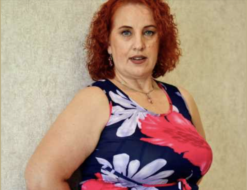 Доводилося самій брати неоплачувані вихідні на роботі, щоб доглядати за ним, адже в перші дні будь-якої недуги він майже не вставав, а тепер увесь листок непрацездатності намагався відлежатися. Оксана майже ніколи не хворіла чи не скаржилася на здоров’я. А кому?