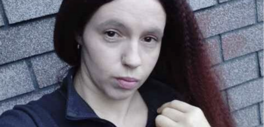 — Ти просто непозволено багато витрачаєш, — почула Марина від свого чоловіка на другому році відпустки по догляду за дитиною. — Можна спустити все на харчі, жодних грошей не вистачить. Жінці такі слова було чути, звісно, прикро. Вона ж чудово розуміла, що в них зараз скрутний період: кредити, декретна відпустка, одна (і не найбільша) зарплата чоловіка. Втім, заможними вони з Іллею ніколи й не були. Одружилися, будучи вчорашніми студентами, винаймати кімнату в квартирі з підселенням, як іноді називають звичайні комуналки, відкладали кожну копійку, щоб придбати своє власне житло.