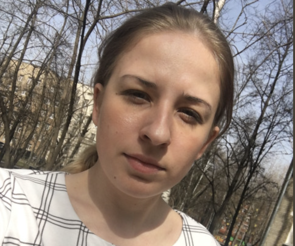 – Мамо, а тато знову гроші брав… Лариса кинулася до шафи. Знайшла заховані серед речей гроші, перерахувала. Так і є – не вистачає двох сотень! Сума начебто й невелика, але ж це вона на дрова збирає!