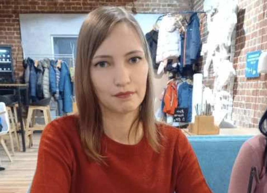 Ім’я того, хто дзвонив, не визначилося, тому Таня вирішила на дзвінок не відповідати. Але телефон наполегливо не хотів затихати, і Таня, все-таки, піднесла телефон до вуха. – Алло, привіт! Це Тетяна? — спитав її рішучий високий жіночий голос.