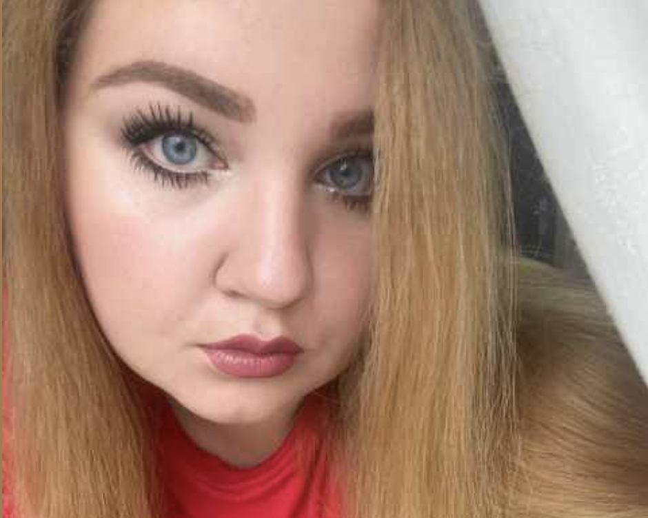 Вони ділилися враженнями і трохи розповідали про себе. Та жінка, яка здалася Раді не дуже охайною, Світлана, була самотня. Чоловік, з яким вона жила цивільним шлюбом, кинув її, ледь дізнавшись про дитину. А Світлана не засмутилася і вирішила залишити малюка. Правда, допомоги у неї ніякої не було, вона жила зовсім одна, але вона твердо вирішила, що з усіма труднощами впорається.