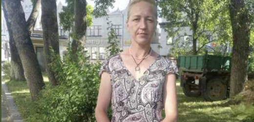 – Ось мене й не підозрювали. Тепер житимемо інакше, ти відпочивай, я буду і господарством займатися і їду готувати. – У магазин теж я ходитиму. А ти сідай у крісло і дивися серіали. Я молодша за тебе, так що ти тепер під моїм наглядом. – У своєму будинку я сама впораюсь. Ти звикла до міського життя, а тут село. Хоч і вода в будинку та газ, але на все звички потрібна.