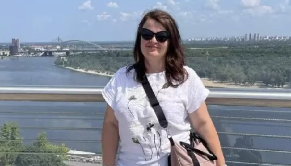 Останні роки я мріяла виїхати з України кудись у Європу. Бо що робити в цій дирі, поясніть? От там Європа, інше та краще життя. Однак, я навіть не знаю, якими словами передати те розчарування… Я ж не так уявляла Німеччину! Тепер зі сльозами на очах шкодую, що відмовилася жити в Україні. Бо тут все геть інакше, нам не звично. Перше, що мене дуже засмутило – це гроші…