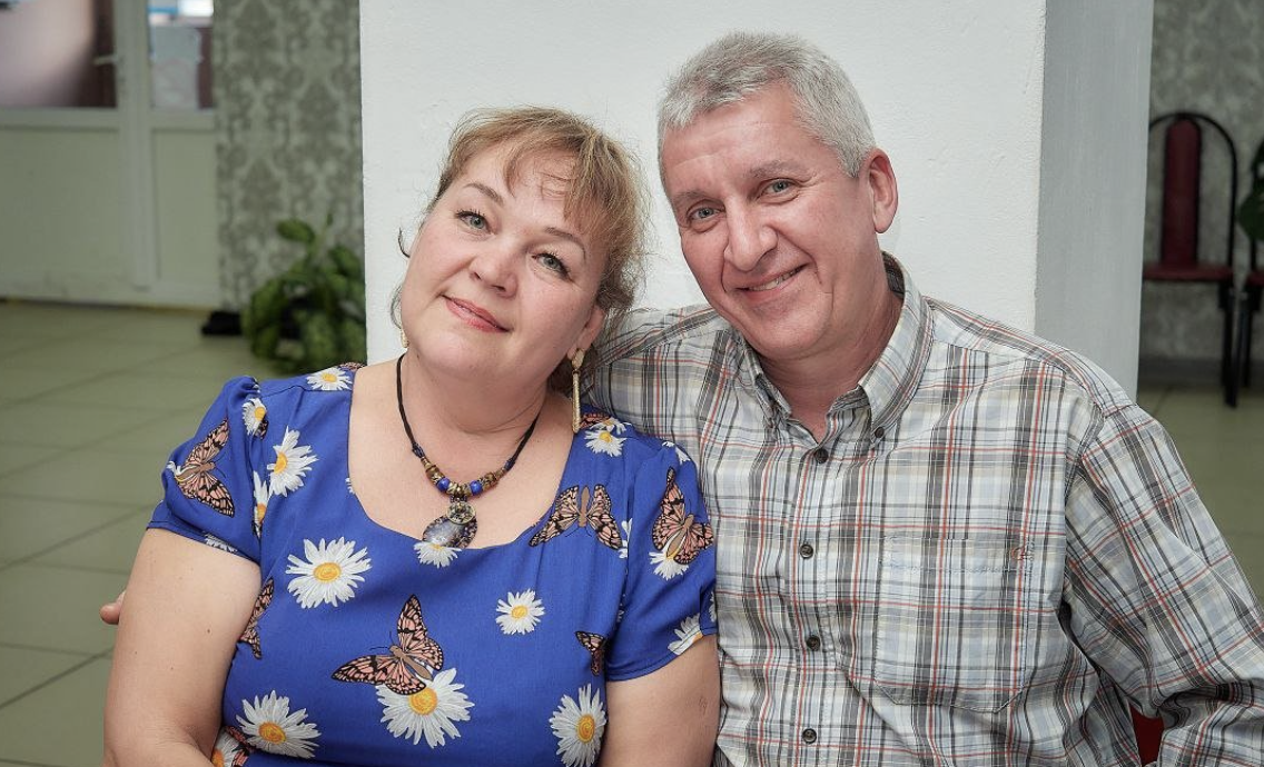 Ми з дружиною прожили довге сімейне життя, виростили гарного сина. А тепер, коли мені шістдесят років, а дружині – п’ятдесят сім, я зрозумів, що ми стали чужими людьми. Я планую розлучитися з нею та одружитися з сусідкою.  Думаєте, що я такий кабель та зрадник?! А ось і ні, саме поведінка жінки підштовхнула мене на такий крок! Про причину читайте в коментарі, я там все детально розписав! Тому сподіваюся, що ви не будете мене засуджувати, а підтримаєте!