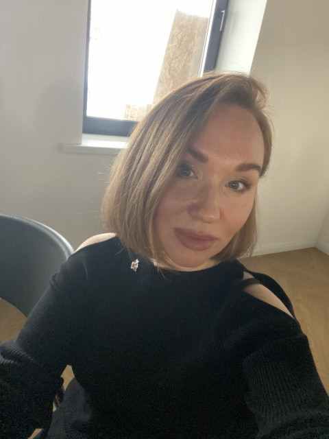 “Знімай, це помилка!” — чоловік зблід, побачивши на мені подарунок для коханки…