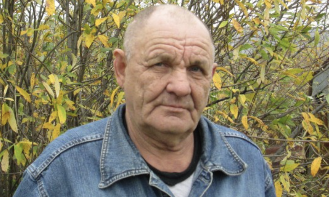 Мені 60, і я вирішив піти від дружини. Зустрів іншу жінку, їй 43 роки. Знаю, що діти засудять мене. Можливо, перестануть спілкуватися. Але я все життя їздив на заробітки та ніколи по-справжньому не відпочивав. І якби ви знали, як мені «віддячила» за це дружина!