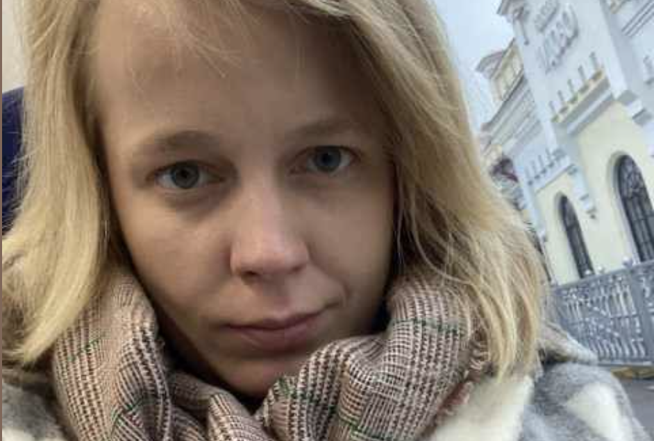 П0мст@ – це страва, яку подають холодною… …Чоловік заворушився в ліжку, і Мілана прокинулася. Потягнулася до нього, обійнявши однією рукою, не дала підвестися. – М-м-м… Не йди, будь ласка… – вона притулилася чолом до його спини. – Не пущу нікуди, ні в яке відрядження… – закинула на нього ще й ногу, і зробила вигляд, що сопе. Максим повернув голову і тихо сказав: – Міла, треба їхати — він рушив плечем, виповз з-під рук і ніг дружини. Вона промурмотіла і накрилася ковдрою з головою. – Що за звичка у твого начальства — відправляти у вихідні? — глухо пролунало під ковдрою. – Я буду скаржитися!