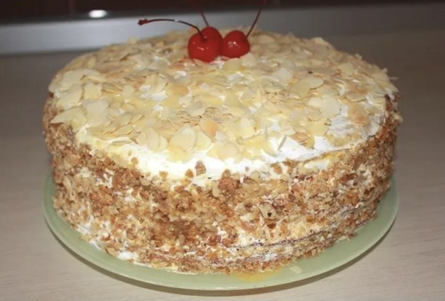 Смачнезний тортик “Молочна дівчинка”!. Ідеальний варіант на десерт до чаю. Гості будуть вражені, коржі аж тане у роті, а крем надзвичайно ніжний! Чимось нагадує популярний Наполеон.