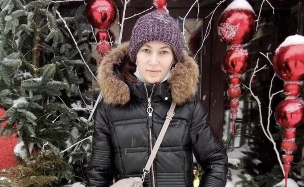 – Мама приїде до нас в гості на свята! – Я була не проти, коли чоловік повідомив про візит своєї мами. Та вона приїхала до нас не сама. Ніколи не думала, що вона мені таку свиню підсуне. Та найгірше, що Артем цього не бачить і вірить своїй мамі.