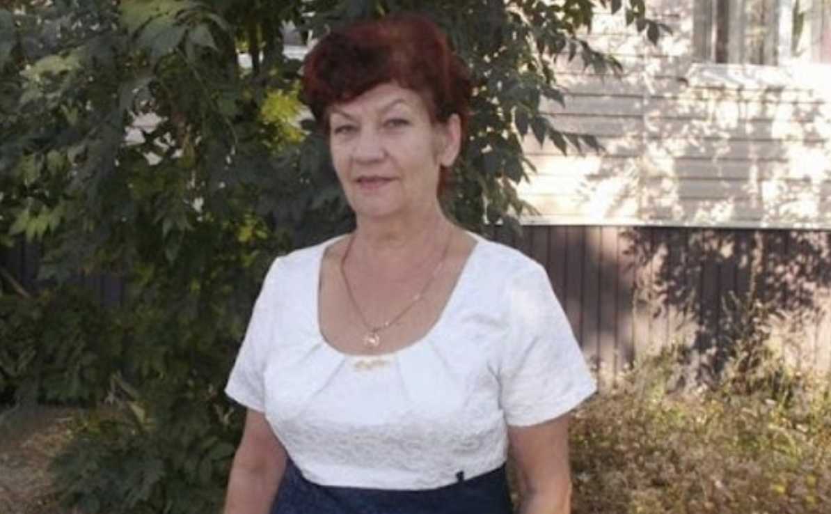 Десять років тому я вийшла заміж. Чоловік мій інва лідом був, але він був майже повністю дієздатним. Але я всіляко його нічим не навантажувала, переживала за нього, сильно любила, і потім його інва лідність, ніяк не проявлялася в житті. Не заважала нашому щасливому шлюбу. Пізніше я наро дила йому двох дітей, пологи були складними. Діти були такими красивими, на нього схожими. Чоловік доnомагав завжди, незабаром я вийшла навіть на роботу, коли діти пішли до саду. Вирішила доnомагати йому, не йому ж одному горбатитися на нас.