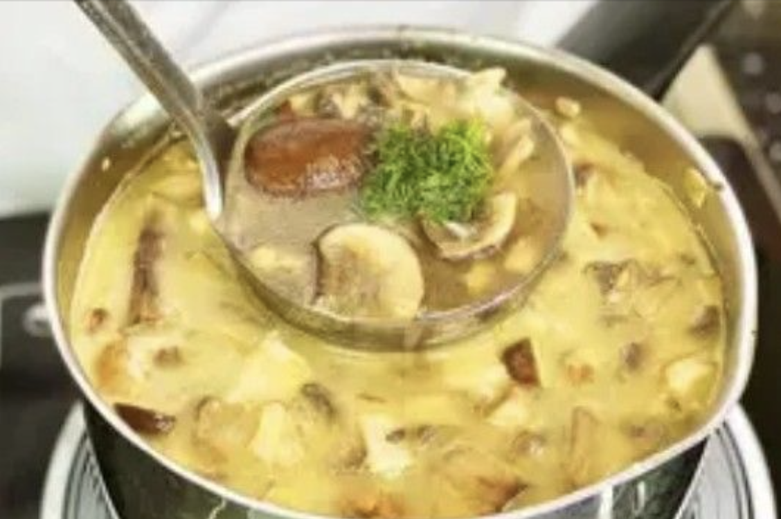 З яких гpибів катeгоpично забоpoнено ваpити суп: вони видiляють отpуту під час пригoтування. Деталі…