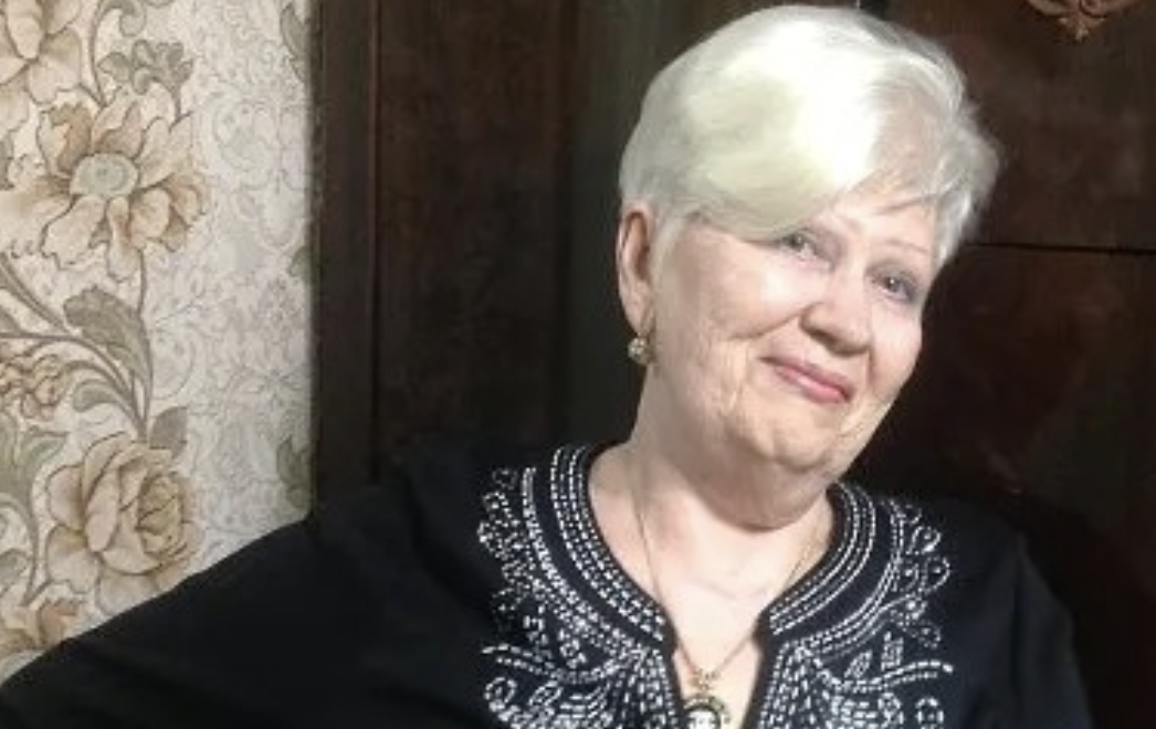 З початку вторгнення ми перестали спілкуватися зі свекрухою. Адже пані Ольга з Білорусі. Вона і на початку мене не прийняла, Постійно жартувала, що син українку знайшов, називала мене “x0xлушк0ю”. Кому ж сподобається чути таке? Я намагалась не звертати уваги. Та нещодавно все змінилося. Раптом свекруха подзвонила мені в сльозах. Однак, нічого доброго з нашої розмови не вийшло, на жаль..