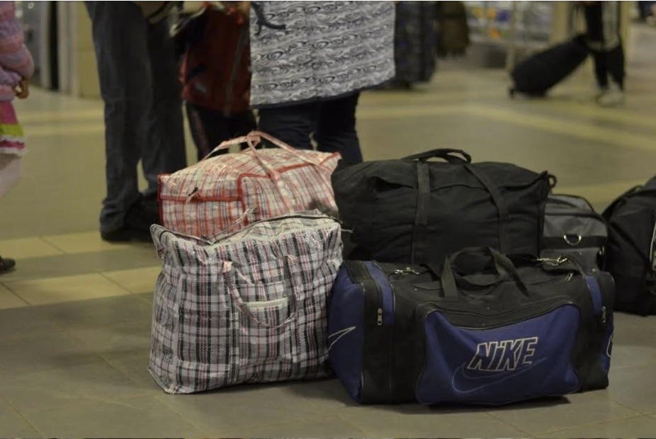 Багато років я працювала в Польщі, втрачаючи роки свого життя. І коли приїхала до дітей на Провідну неділю, сподівалась на теплий прийом. Проте єдине, що я отримала від найрідніших – це сльози.