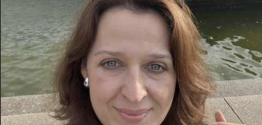 – Збирай манатки і йди! Я знайшов іншу! Геннадій шпурнув ключі на комод так, що забряжчала їхня весільна фотографія. П’ятнадцять років тому вона думала, що виходить заміж за принца. Зараз дивилася на червоне обличчя чоловіка і чула відлуння вчорашньої розмови телефоном: – Та що з неї взяти, Валю, суцільні нерви. Натомість квартира хороша – переїдемо, житимемо нормально…