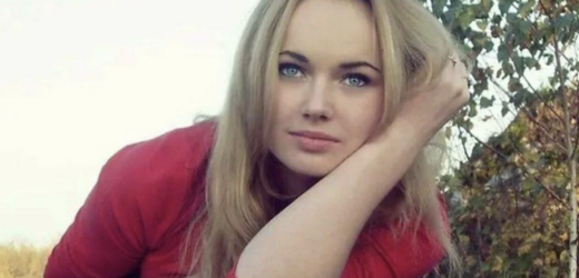 Мені 48. Прожила стільки років та хочу розповісти одну історію про свого чоловіка Данила. Коли я була на 8 місяці вагітності, сталося велике горе. На будові Данило впав з 3 поверху, ще й на ноги прилетіла велика брила цементу. Вирок лікарів був геть не втішним – прикутий до ліжка. Та я молилася Богові, аби те горе минуло і всіляко підтримувала чоловіка. Але, на жаль, дива не сталося. Ще й родичі почали нарікати, що з таким чоловіком погублю своє життя…