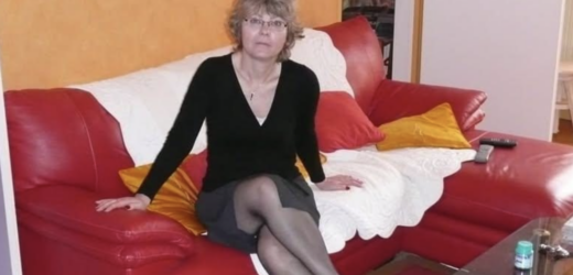 “Вже багато жінок з нашого села виїхали в Італію. Може, і тобі туди поїхати? Там гарно платять” – якось запропонував чоловік. Я погодилася на цю пропозицію. І так минуло аж 20 важких та довгих заробітчанських років.  За цей час я нашу хату в селі відбудувала, сина вженила та квартиру в місті з гарним ремонтом йому купила.  Так і постаріла закордоном, незчулася, як мені 60 стукнуло. І тому прийняла рішення: більше туди не поїду. Але чоловік геть іншої думки.