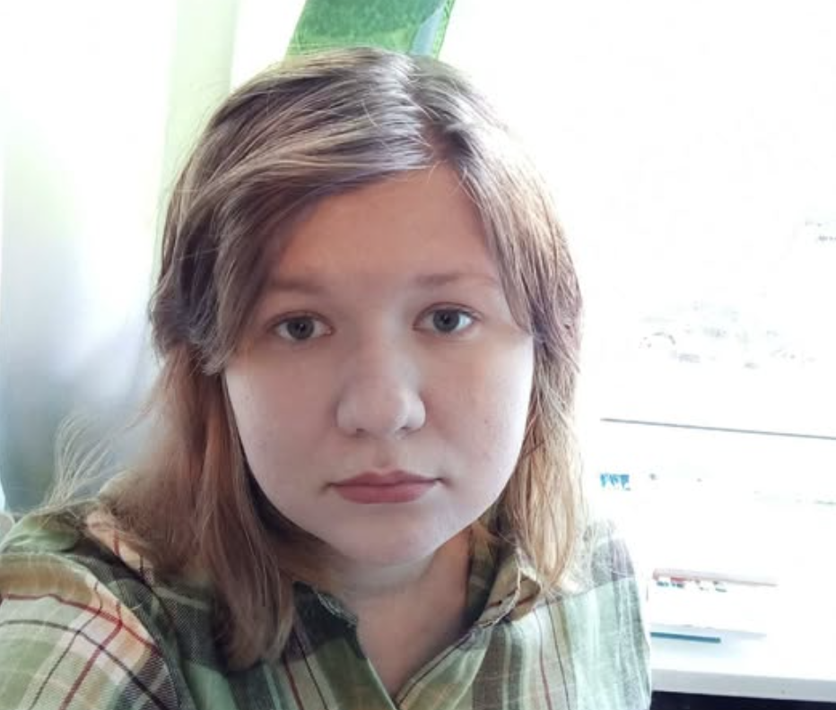 Лідо. Мама купує собі житло. Вона продала два будинки у селі, своїх батьків та батька, машину діда.– Купує? – Так. – А чому нам не сказала? Може їй потрібна допомога з переїздом? А де квартира? – Неподалік від нас. Ми з тобою мріяли про це. Пам’ятаєш повз новий будинок проходили, дивилися. – Це такий темний? Там дорогі квартири. – Мама зараз все розповість. У неї були ще й накопичення, вірніше, вона отримала їх від свого батька. Я зараз до неї.