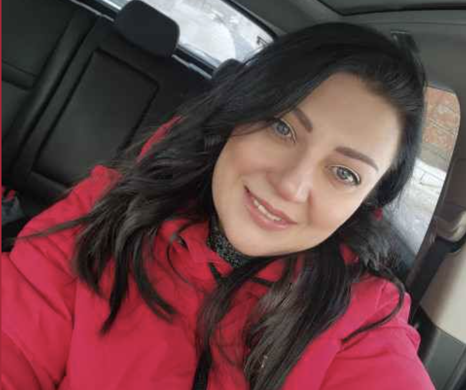 Я ж нічого такого надзвичайного не просила, — зітхає Аліна. — Просто хотіла бути працевлаштованою як усі нормальні люди: щоб стаж ішов, податки сплачувалися. — Ну, взагалі, це якийсь сюр, — відказує сестра, якій молода жінка все це зараз виливає. — І що, через це вони всі на тебе накинулися? — Не те щоб прямо накинулися, але мені вже в печінках сидить цей вічний стьоб і підколки. Вчора я чоловікові прямо сказала: з його батьками я можу і не спілкуватися, але якщо він сам продовжуватиме в тому ж дусі, то ми, швидше за все, просто розлучимося…