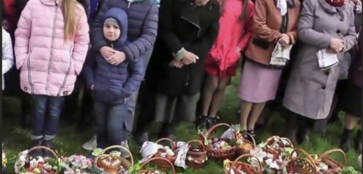 Я в вашу церкву освячувати кошики не піду! Немає там правди! – Я за голову схопилась, почувши це від свекрухи. Вже три роки в країні біда, а до людини досі нічого не дійшло. Тепер не знаю, що робити, адже якщо ми не підемо з мамою чоловіка – пересваримось остаточно.