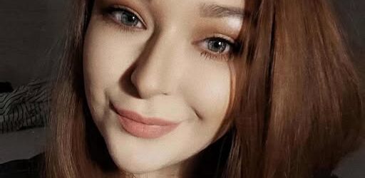 Ольга ще встигла повідомити матір, що чекає на дитину, а потім гірко плакала, обіймаючи чоловіка, і прощаючись з єдиною рідною людиною. Більше рідні в Олі не було. Батька її не стало, коли вона була маленькою, а мама Ольги була сиротою. Батьки Олега Олю прийняли одразу і без застережень. Поважна, добра, завжди готова допомогти, вона підкорила їхні серця своєю безпосередністю.