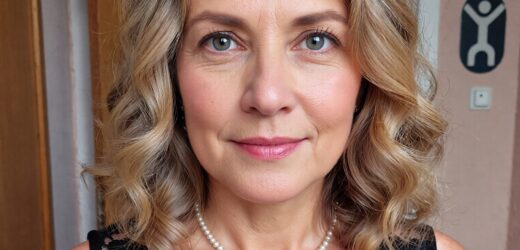 Мама (69 років) бгалала взяти її на море за наш рахунок. Відпустка була зіпсована вже в перший вечір, коли ми навіть уявити собі немогли який «сюрприз» для нас піднесе мама..коли вона дістала за вечерею старий фотоальбом..