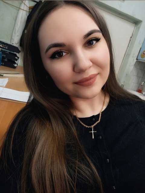 Після розлучення Римма зітхнула з полегшенням. П’ять років шлюбу без дітей і без якихось особливих драм, квартира її, колишній з’їхав тихо й мирно — просто ідеальний фінал неідеальної історії.