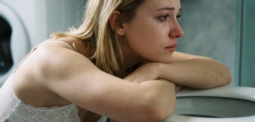 Чоловік покинув хвору дружину, вирішивши відпочити з іншою