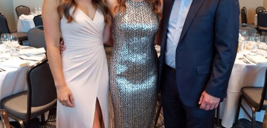 Ніколи не думала, що в Португалії доведеться зустріти нового чоловіка. І тут ми приїхали до України на свята.. Педро, до речі, сам напросився у гості. Дуже йому кортіло познайомитися з моєю донькою, зятем.. І тут Педро дістав з гаманця і зробив «подарунок» для онуків. У мене аж дар мови пропав, донька і зять так само були в…Тільки Педро посміхався на всі 32 зуби і наминав борщ…