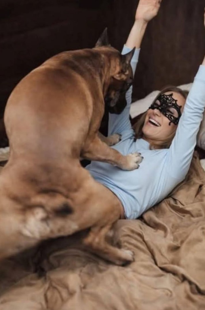 Жінка скаржилася на біль у животі протягом дев’яти років; лікарі зробили жахливе відкриття.